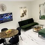 Luxury With Garden In The Suburbs Kalamata