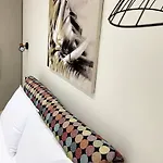 Luxury With Garden In The Suburbs Appartamento Kalamata