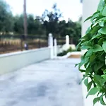 Appartamento Luxury With Garden In The Suburbs Kalamata