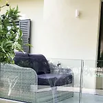 Appartamento Luxury With Garden In The Suburbs *